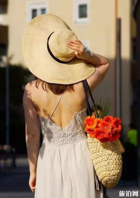夏天旅游草帽搭配指南